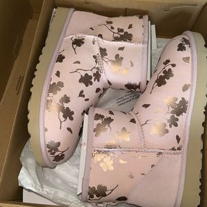 Pink foil mini Uggs